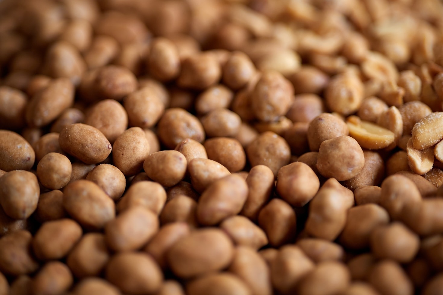 The Secret Behind Japanese Peanuts’ Unique Flavor